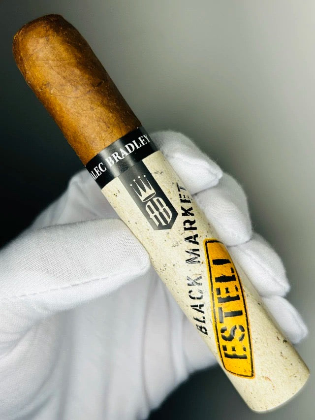 Charuto Alec Bradley Black Market Esteli Robusto